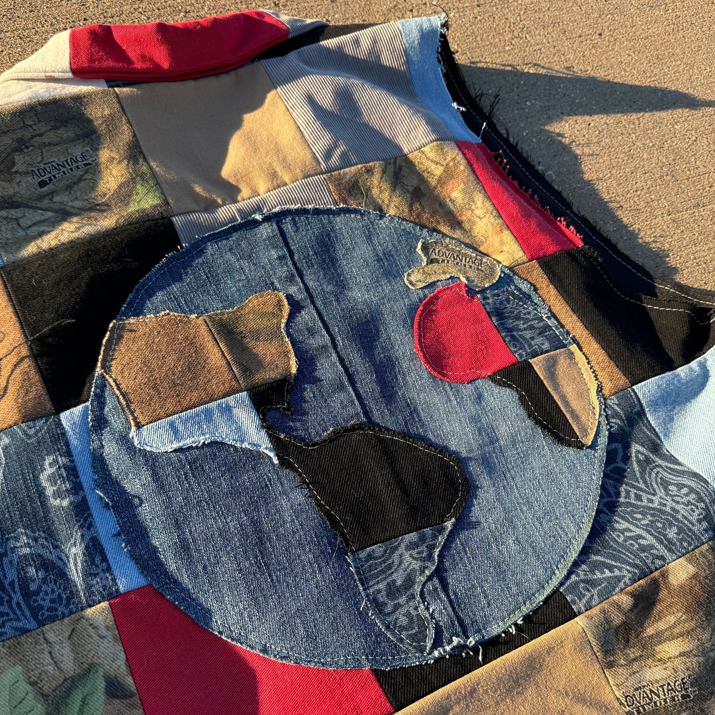 PATCHWORK DENIM VEST - L/CROPPED